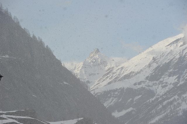 40 Abfahrt Richtung Heimat und es schneit